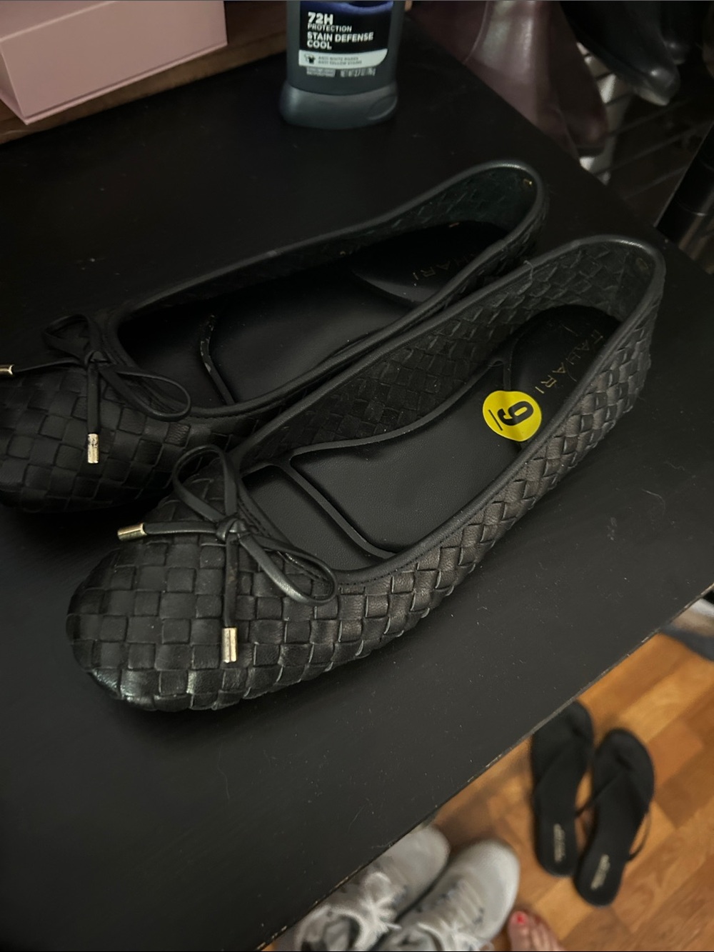 Tahari Samila Black leather Woven Bow Ballet Flats - Picture 2 of 7